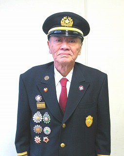 冨田富男消防団長の写真