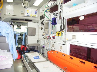 高規格救急自動車の写真