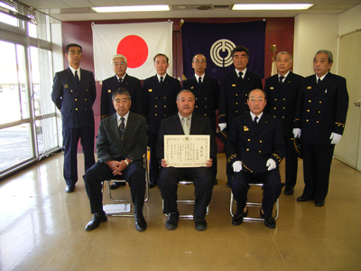 消防長表彰を受けた和泉節男さんの写真