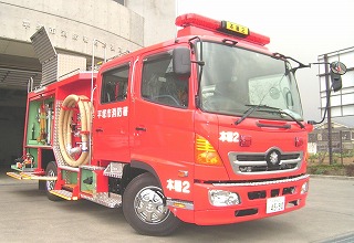 更新された消防ポンプ自動車の写真