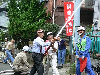 高根地区で8月10日に実施した合同訓練の写真 
