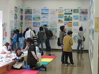 共同絵画展の写真