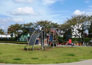 桜ケ丘公園遊具の写真