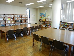 1階図書室兼会議室