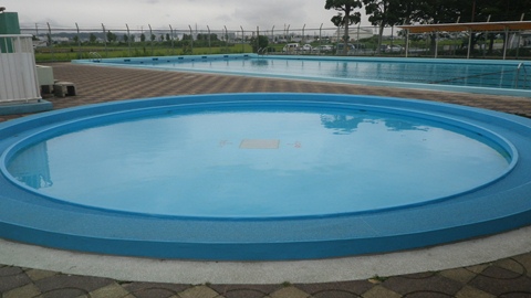 大神公園円形プールの写真