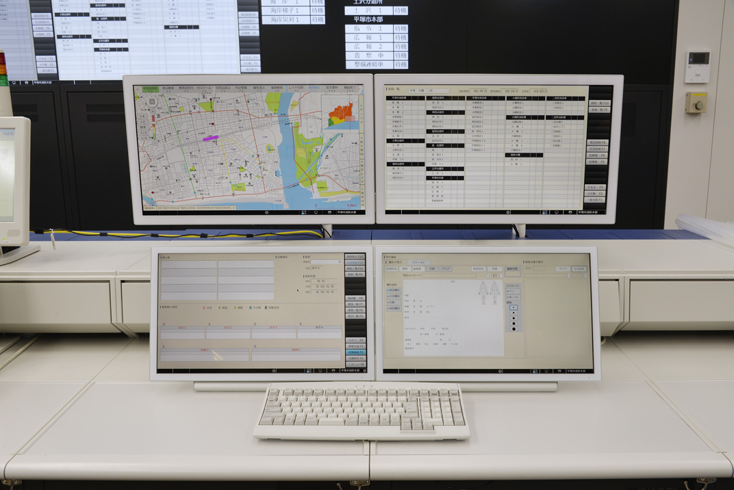 119番受付時の指令台の写真