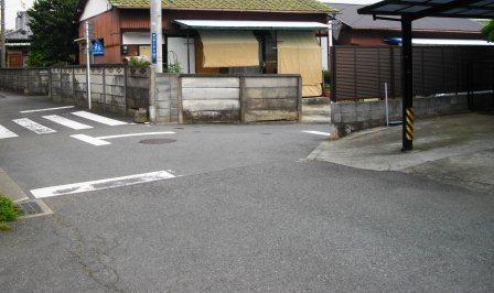 写真：交差点マーク敷設前