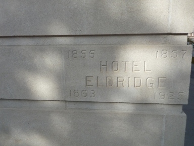 エルドリッジホテル館銘板の写真