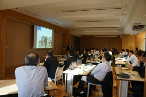 東京大学 丸山特任教授の写真