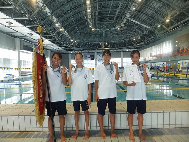 中学生女子4×50mリレー優勝　江陽中チーム