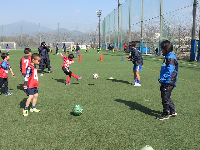 小学生サッカー教室写真