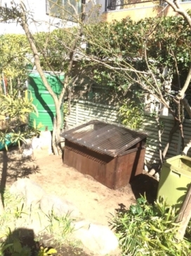 木箱で堆肥化する方法です