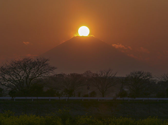 ダイヤモンド富士の写真