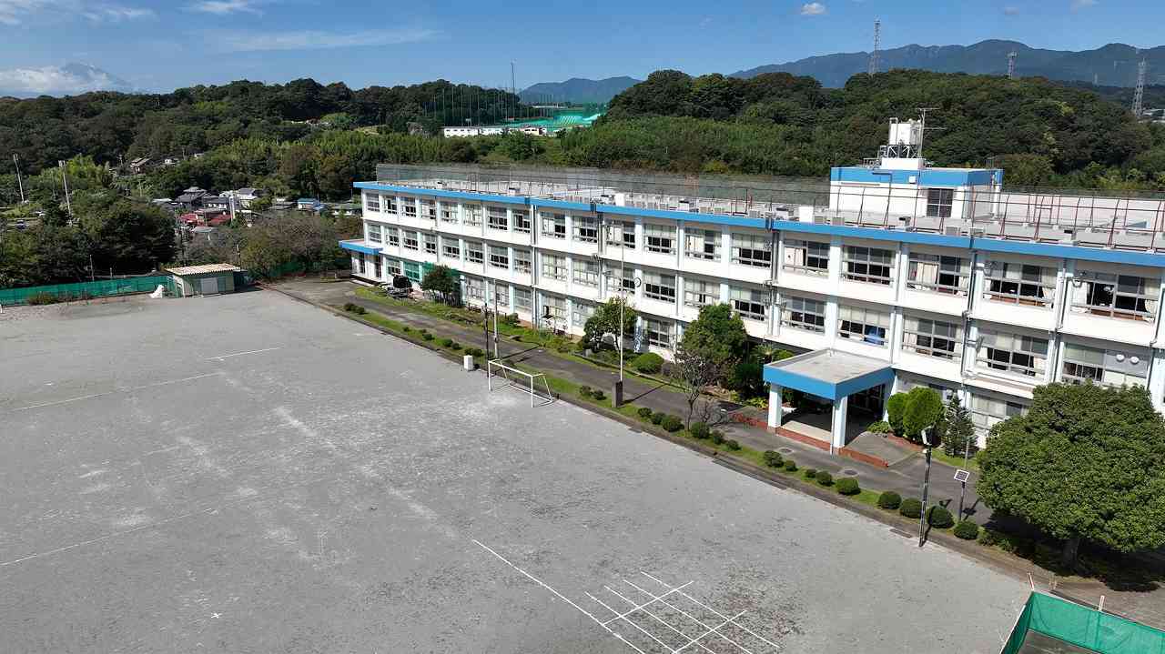 土屋小学校の外観