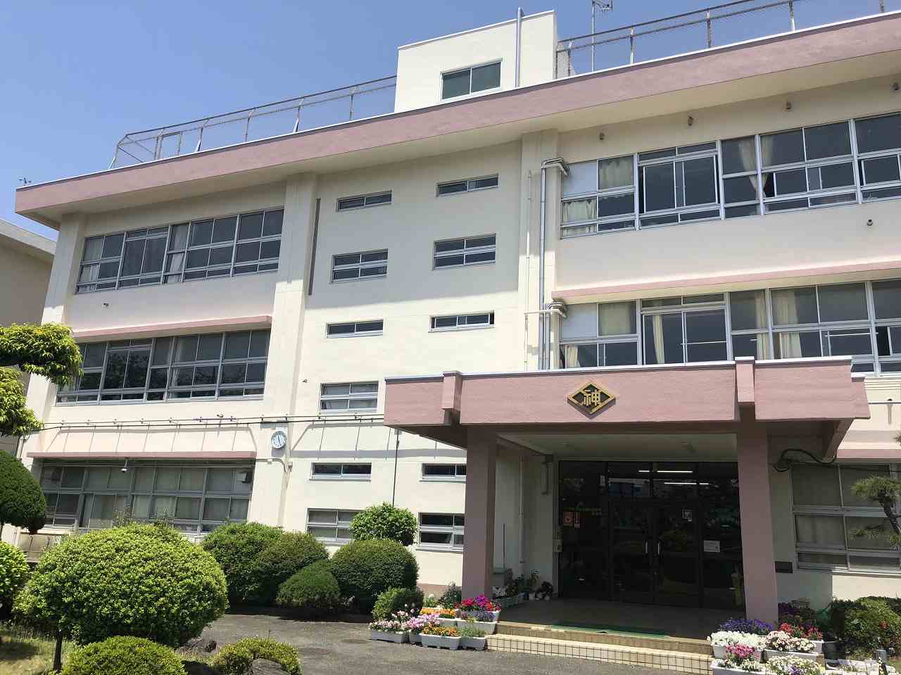 神田小学校の外観