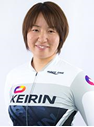 尾崎睦選手のユニフォーム姿の写真