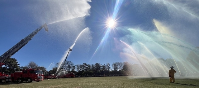 一斉放水の様子