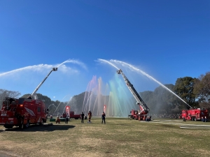一斉放水の様子