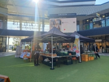 軽トラ・ファーマーズの会場の様子