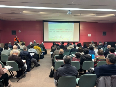 第一部　講話の様子