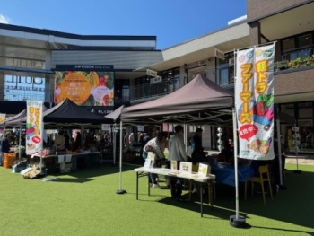 軽トラファーマーズの様子