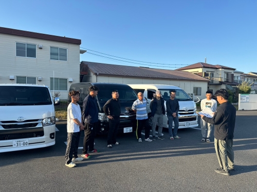 イクボス宣言をしている澤田代表取締役と従業員の皆様の写真