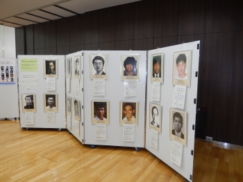 特定失踪者パネル展の様子