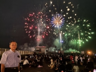 花火大会会場での現地の様子